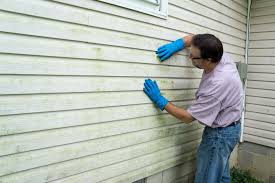 Best Siding Removal and Disposal  in Bedford, VA